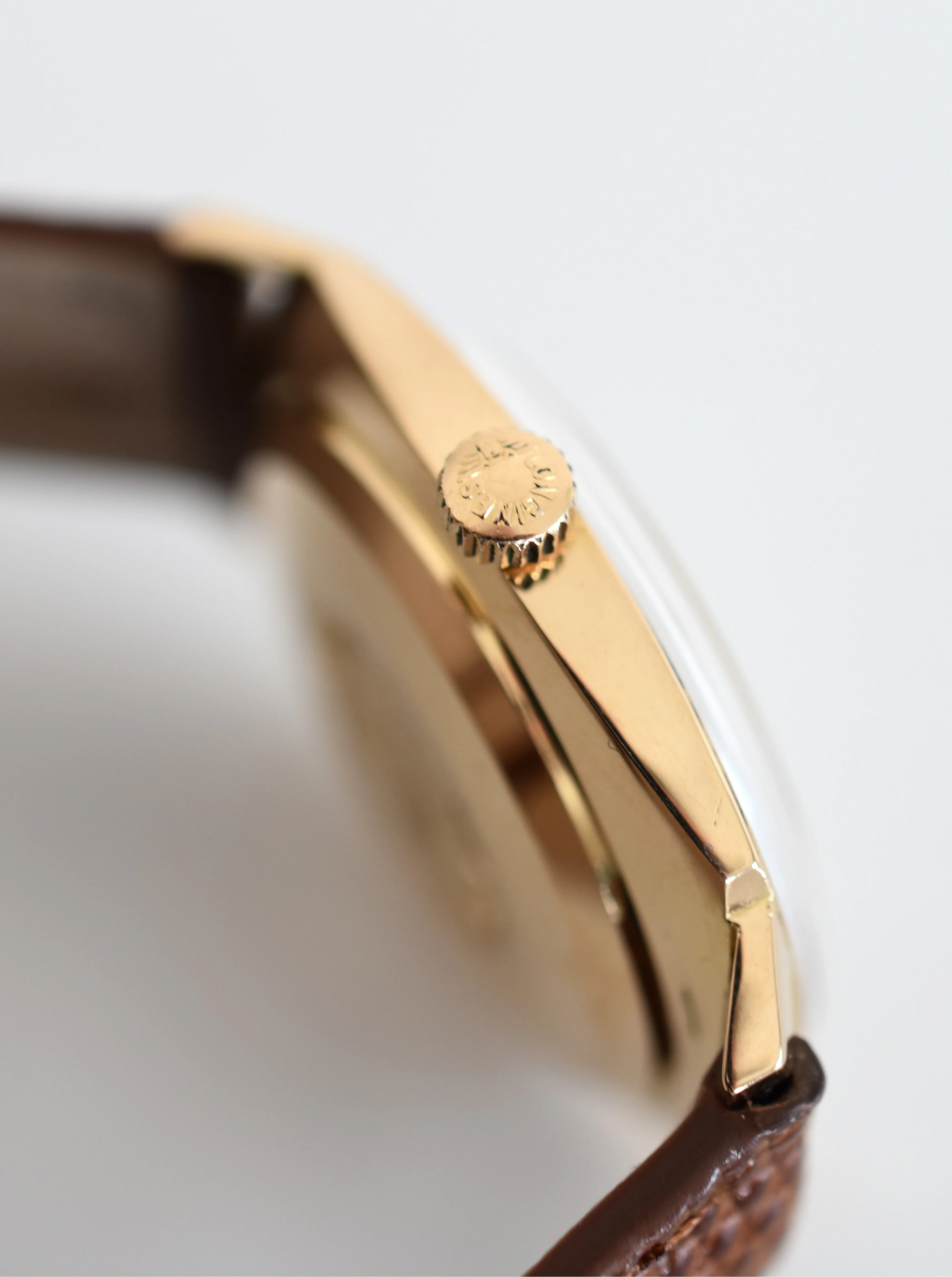 Montre LONGINES "Ultra Chron" en or jaune, argent et cuir - Image 4