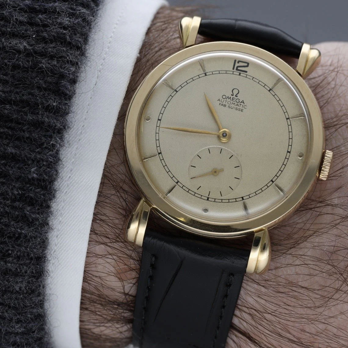 Montre OMEGA en or jaune et cuir - Image 2