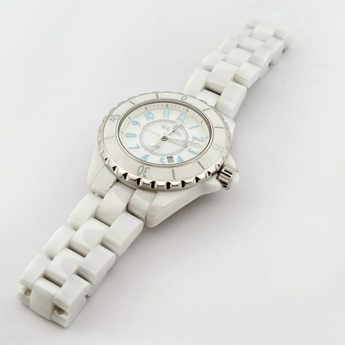Montre Quartz CHANEL "J12" en céramique blanche - Image 3