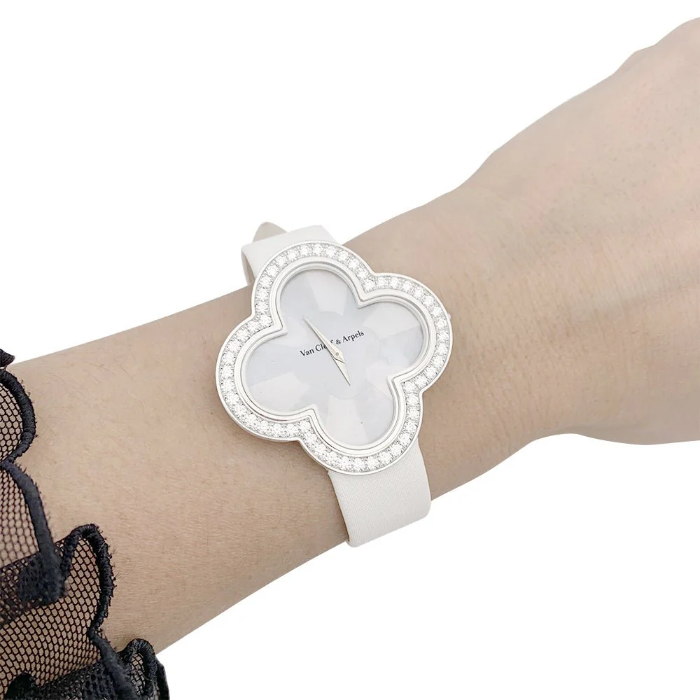 Montre Van Cleef & Arpels, "Alhambra", or blanc, diamants. - Image 7