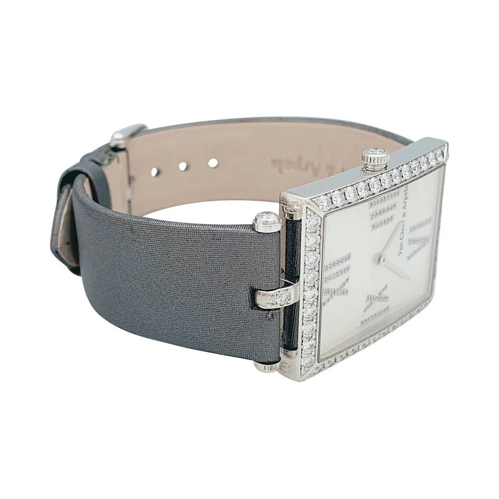 Montre Quartz VAN CLEEF & ARPELS "Classique Arpels" en or blanc, nacre, satin et diamants - Image 5