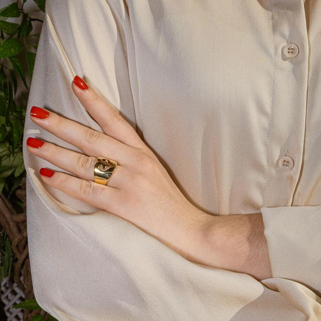 Bague O.J. PERRIN "Cœur Légende" en or jaune - Image 2