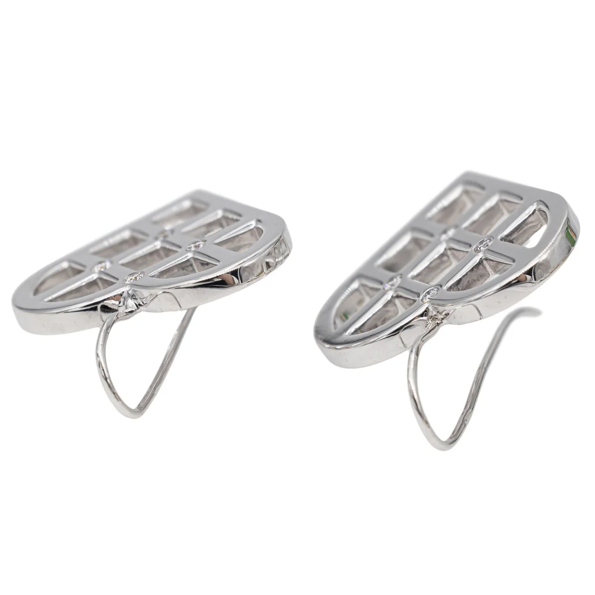 Boucles d'oreilles O.J. PERRIN en Or blanc et Diamant - Image 8