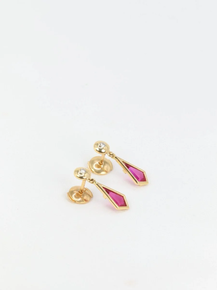 Paire de boucles d’oreilles Pendantes vintage en or et tourmaline - Image 6