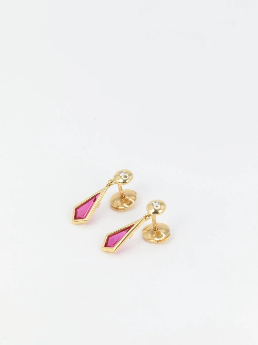 Paire de boucles d’oreilles Pendantes vintage en or et tourmaline - Image 7