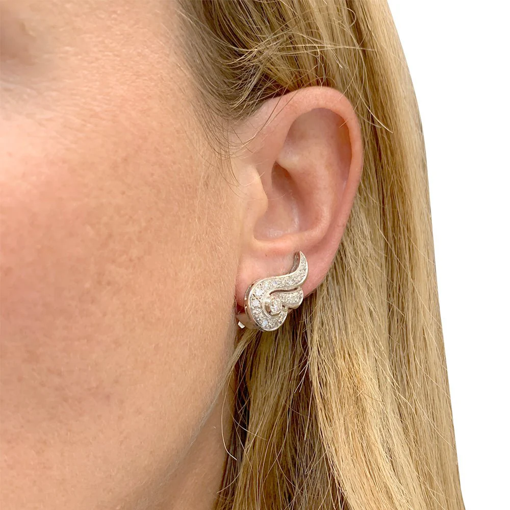 Paire de boucles d'oreilles Art Déco en platine - Image 6