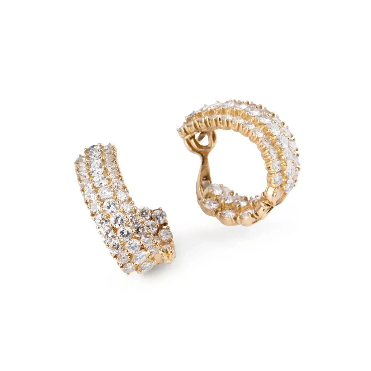 Paire de boucles d'oreilles sur or jaune en diamants - Image 2