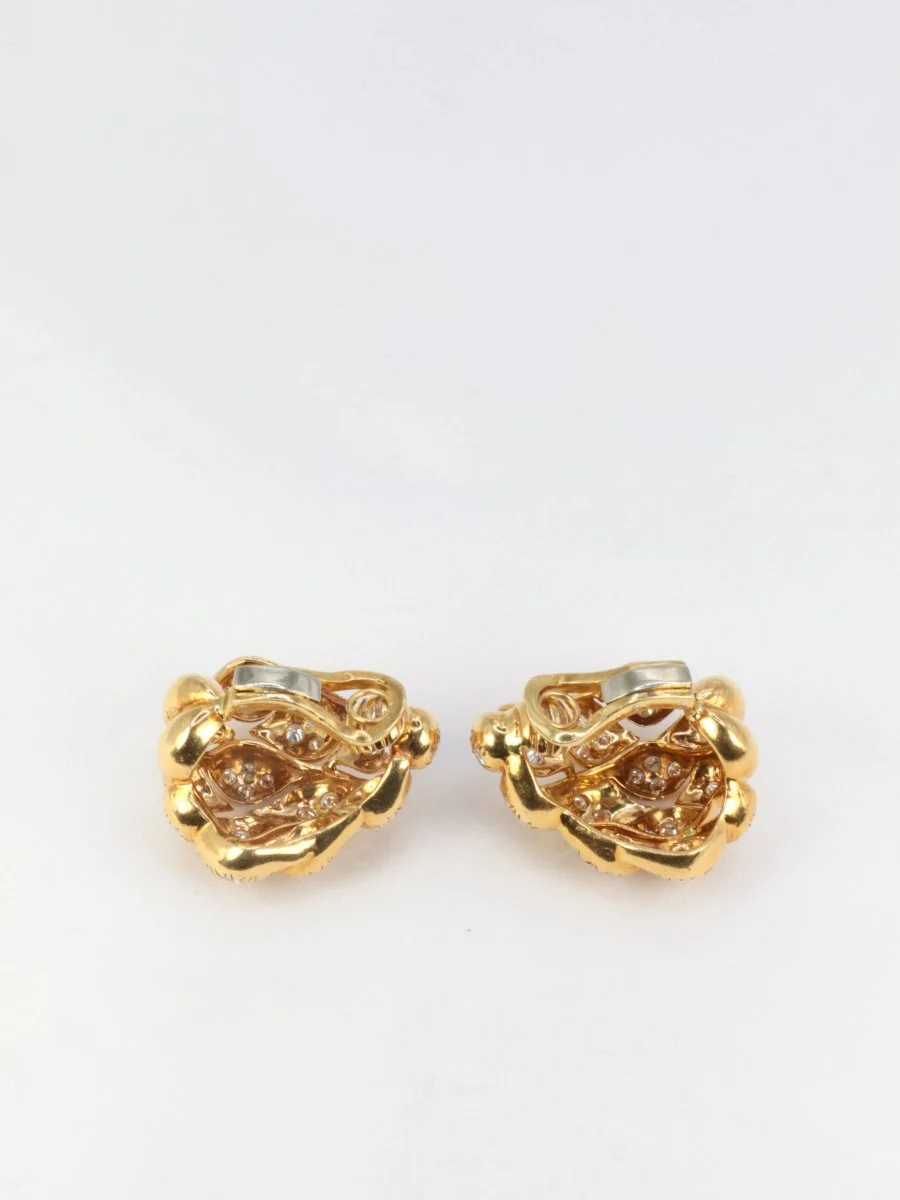 Clips d’oreilles pommes de pins en or et diamants, 1970 - Image 7