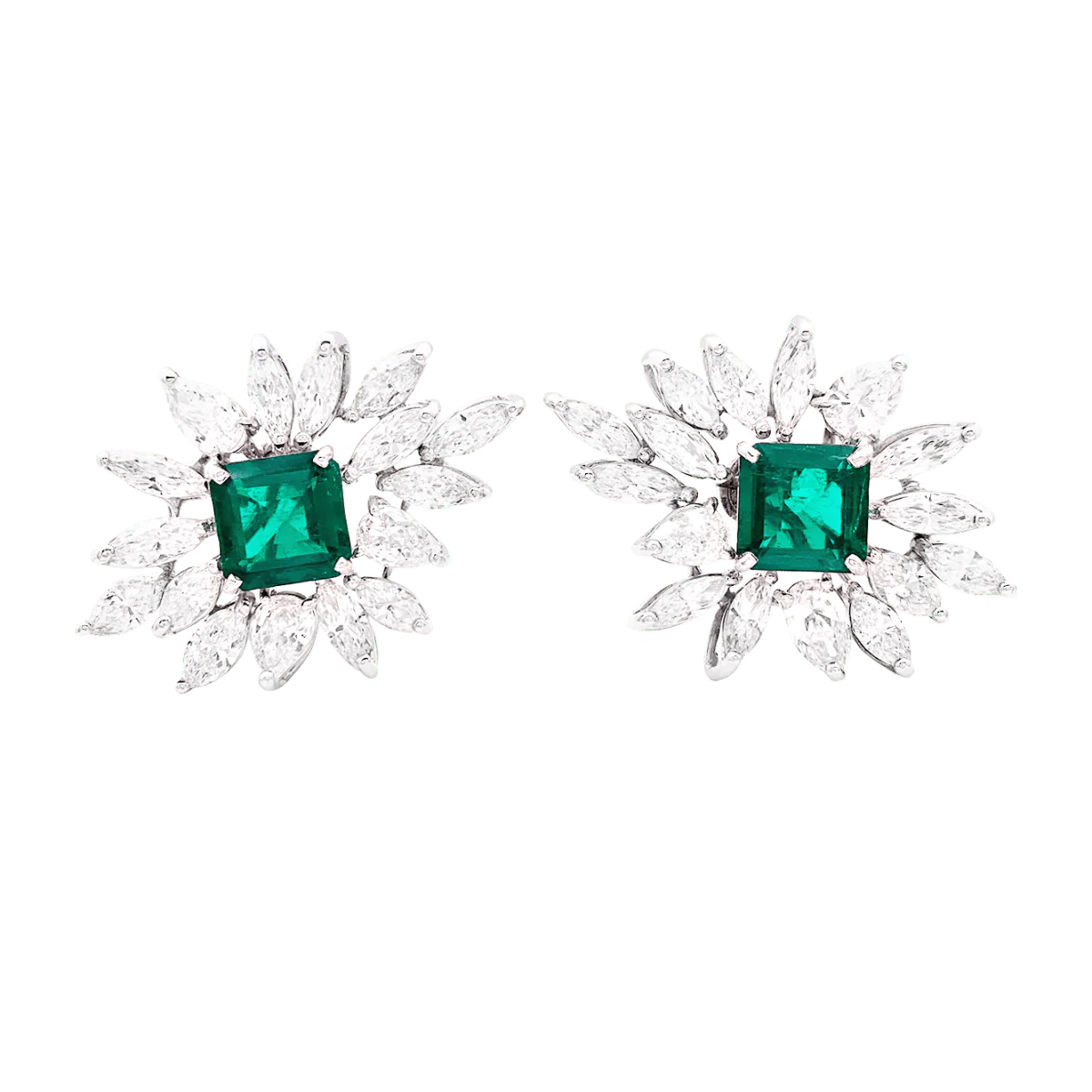 Boucles d'oreilles en or blanc, émeraudes et diamants