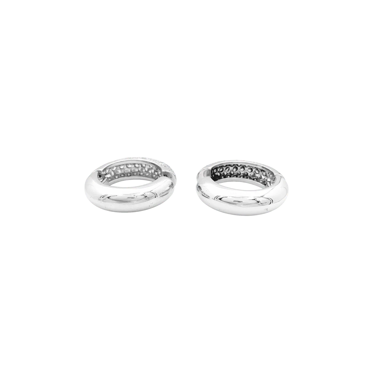 Boucles d'oreilles Créoles en or blanc et diamants - Image 5