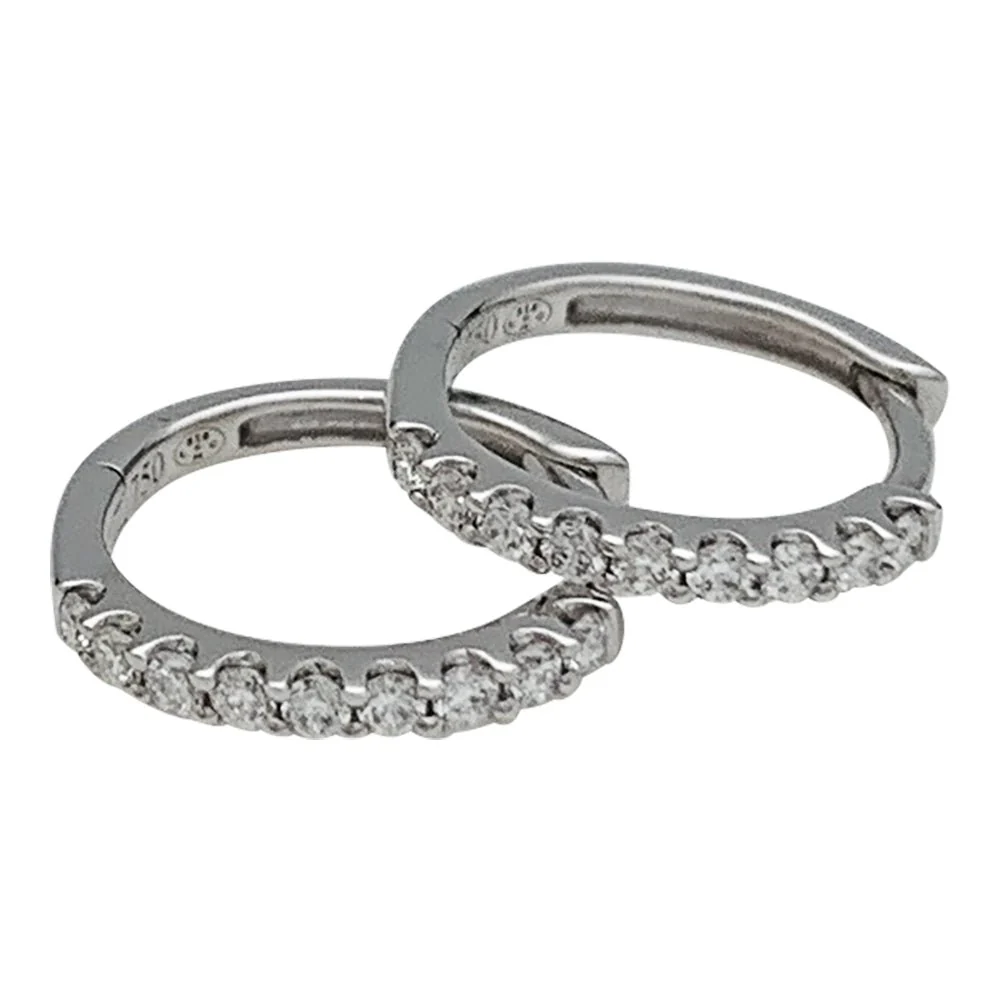 Paire de petites créoles en or blanc, diamants. - Image 4