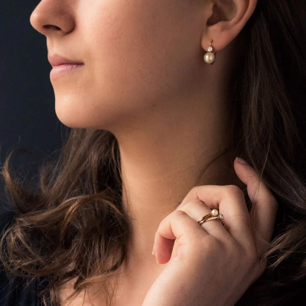 Parure Bague et Boucles d'oreilles en or rose, perles et diamants - Image 2