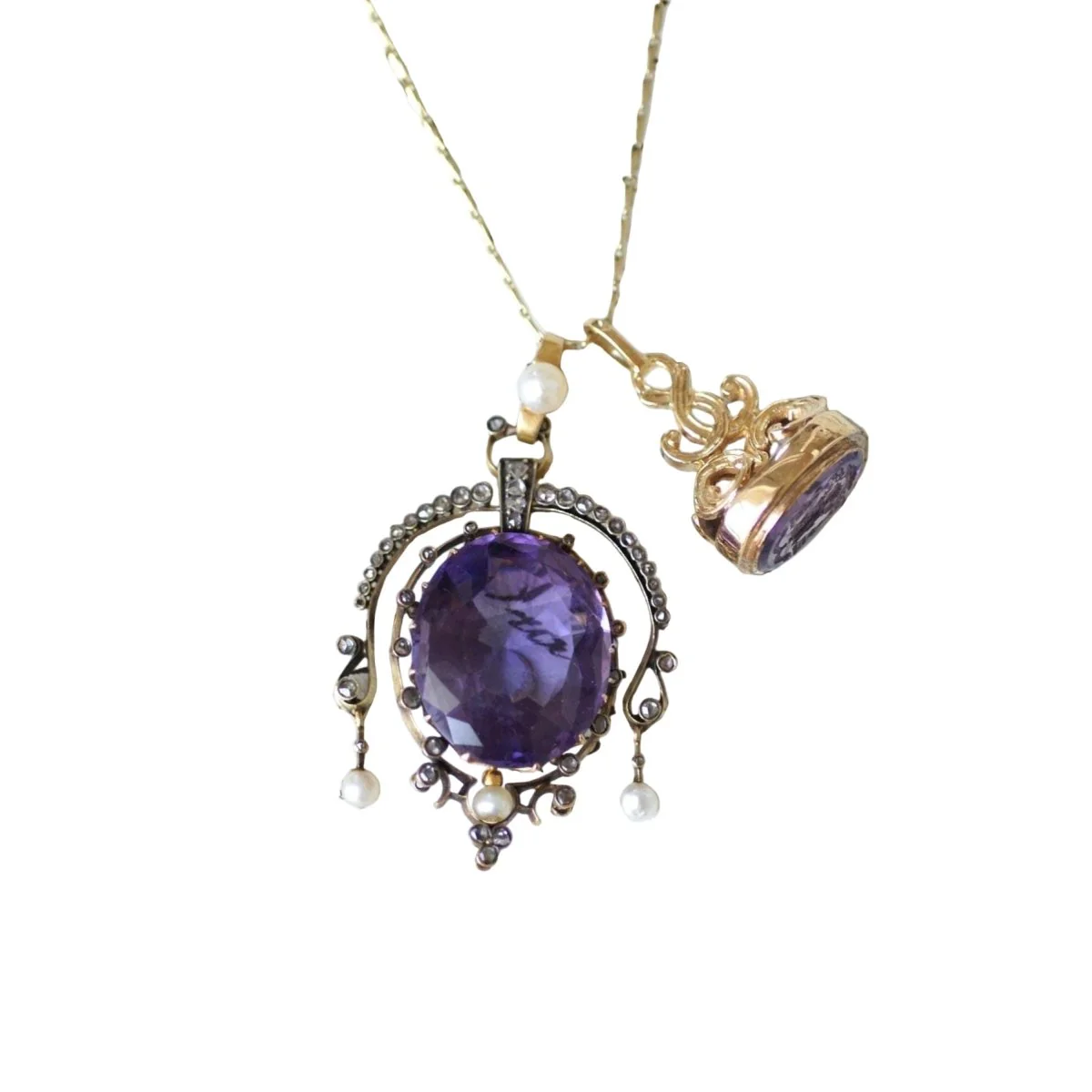 Pendentif en or jaune, argent, améthyste, perle, et diamants - Image 3