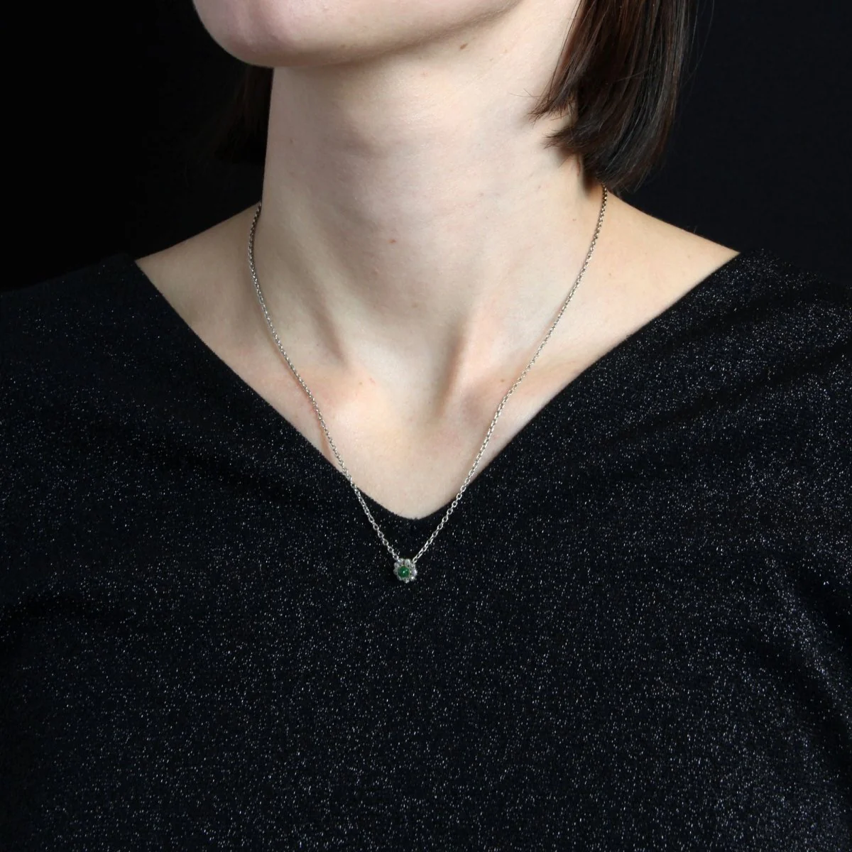 Pendentif en or jaune, platine, émeraude et diamants - Image 2