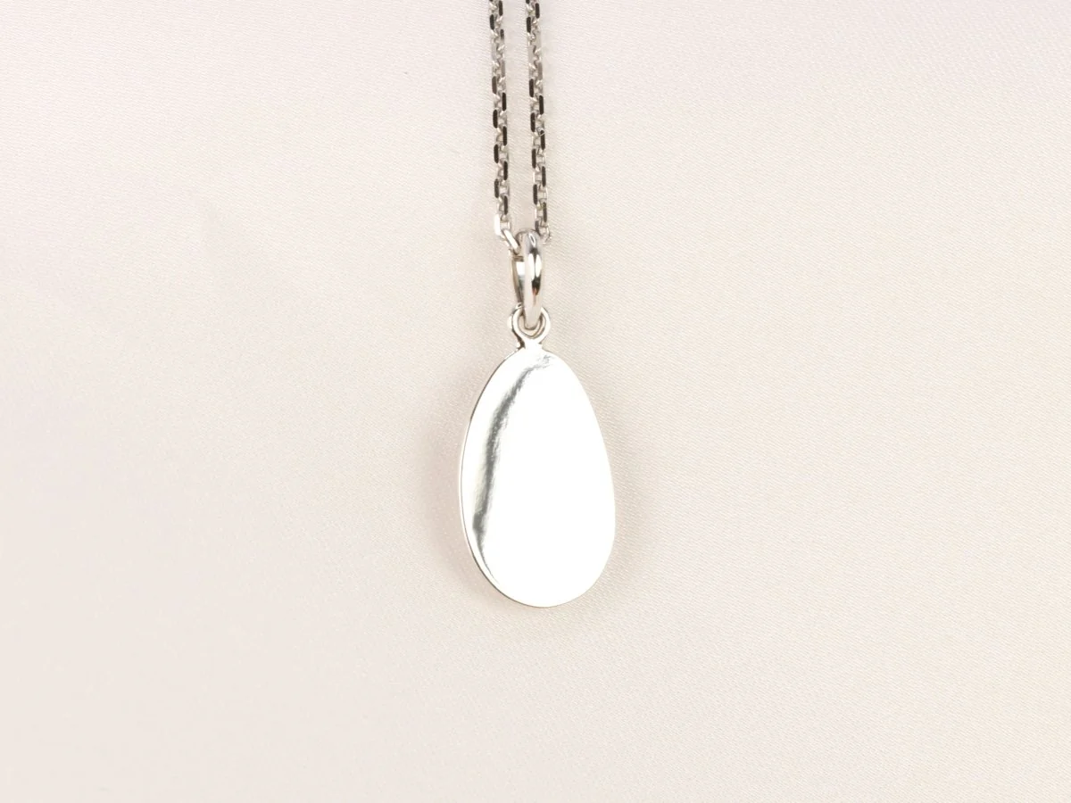 Pendentif ancien ovoide en or blanc et diamants taille ancienne - Image 4
