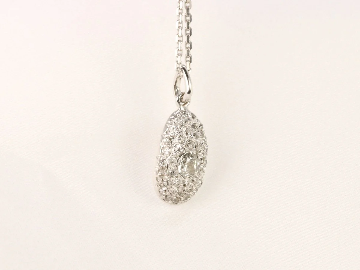 Pendentif ancien ovoide en or blanc et diamants taille ancienne - Image 6