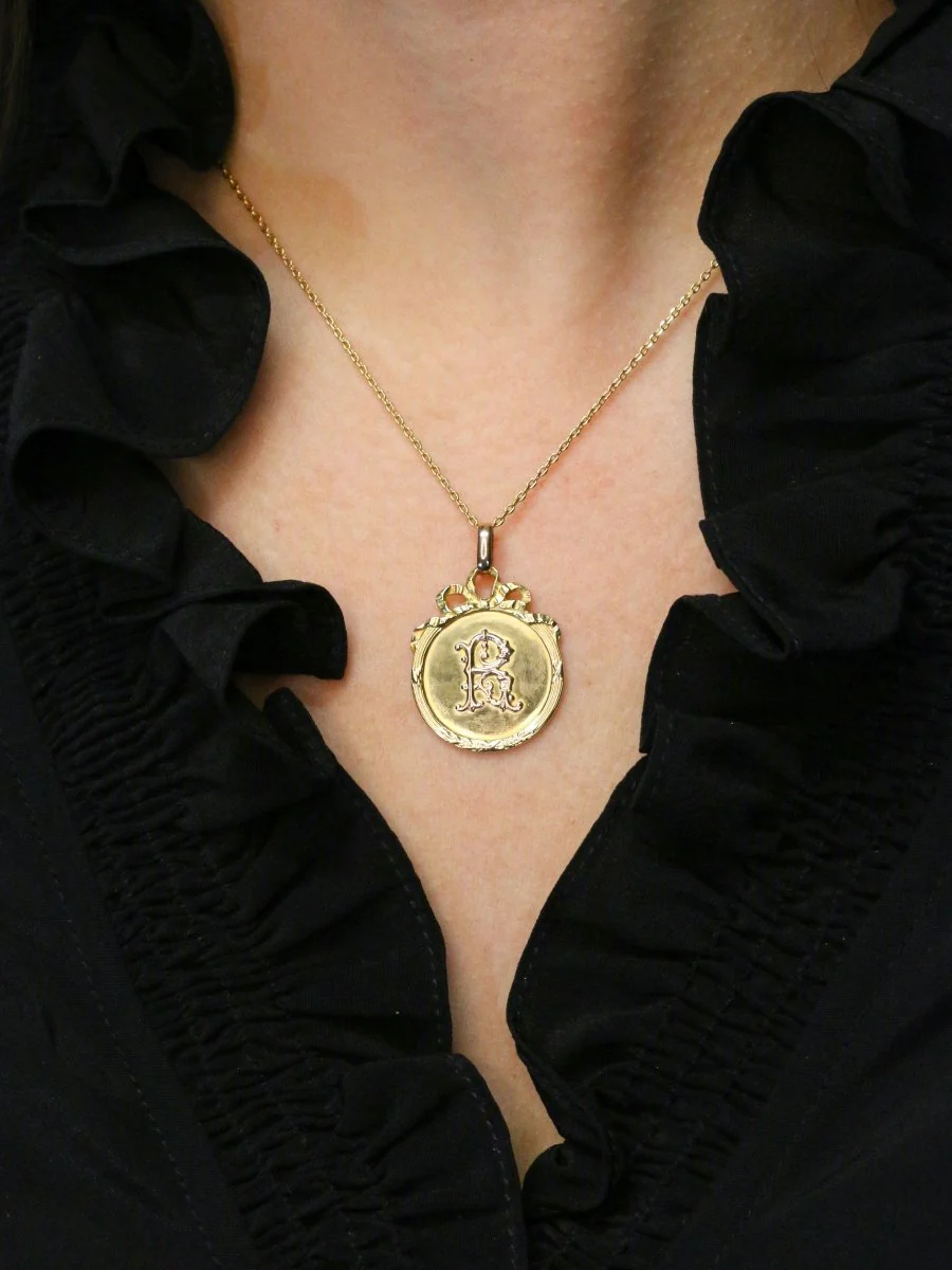 Pendentif Art-Nouveau lettre R or jaune - Image 2