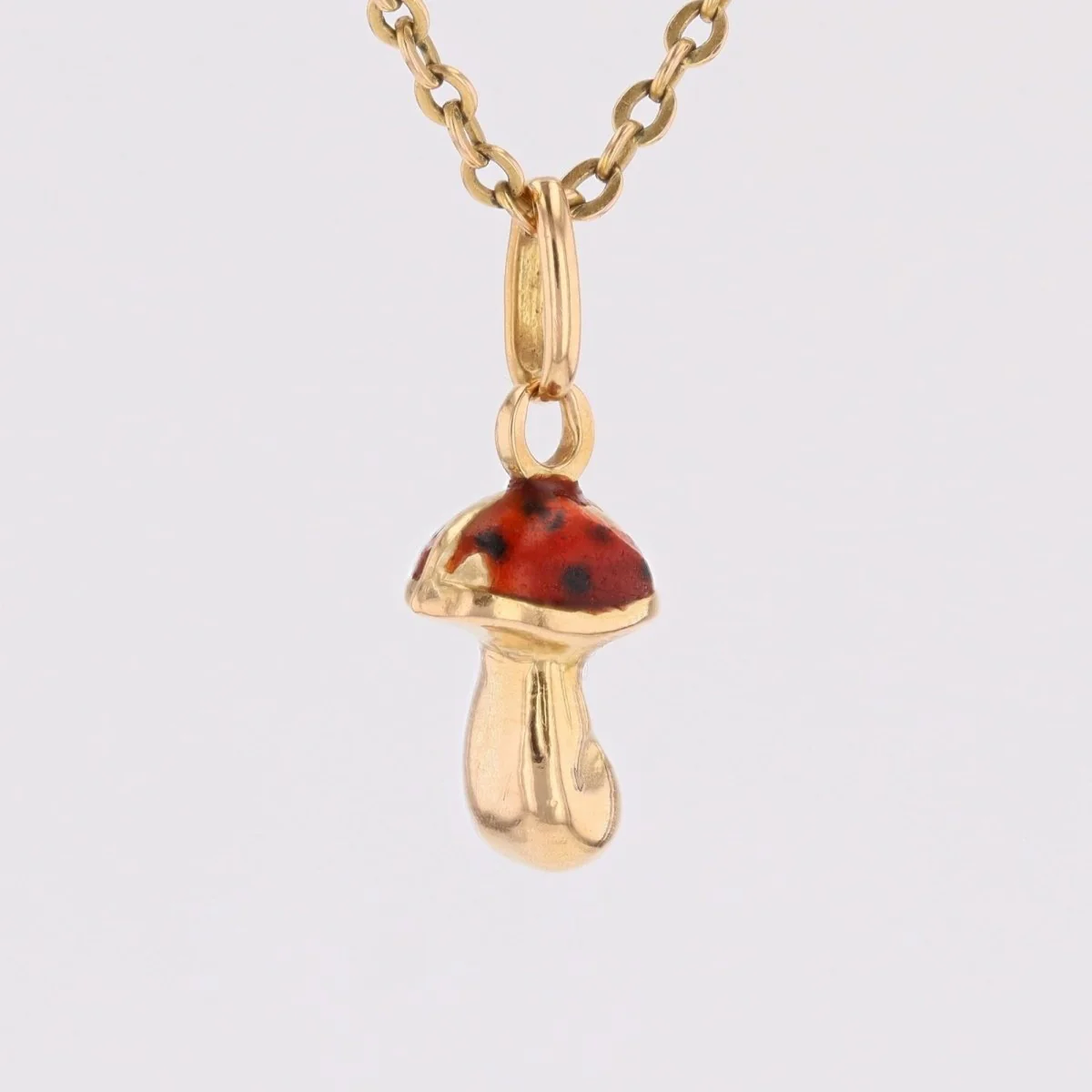 Pendentif breloque champignon en or jaune et émail - Image 5