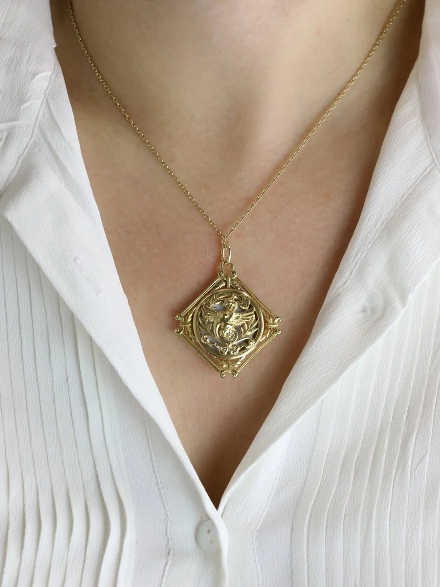 Pendentif Chimère Art Nouveau or jaune nacre - Image 9