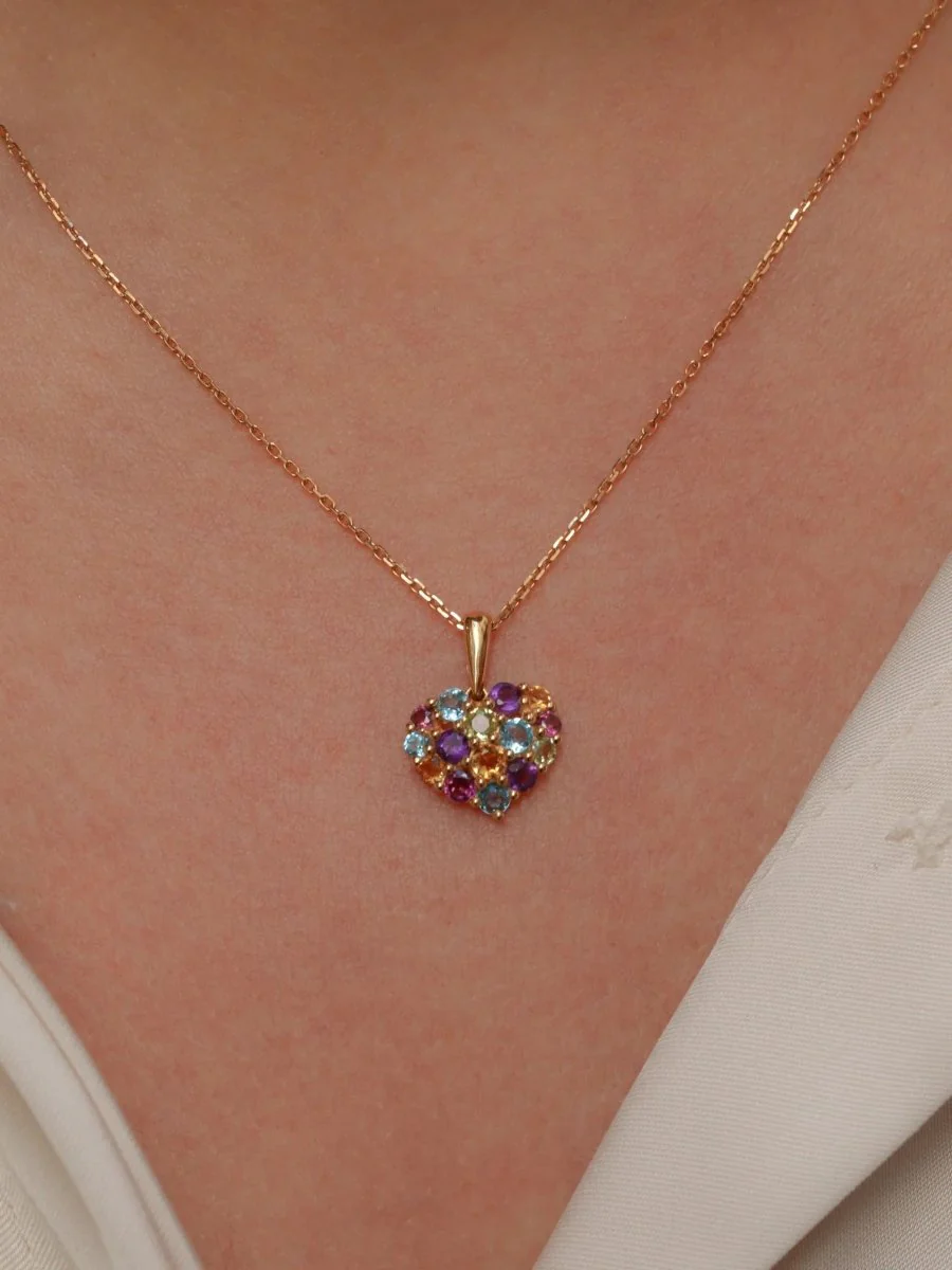 Pendentif cœur vintage en or jaune et pierres fines - Image 2