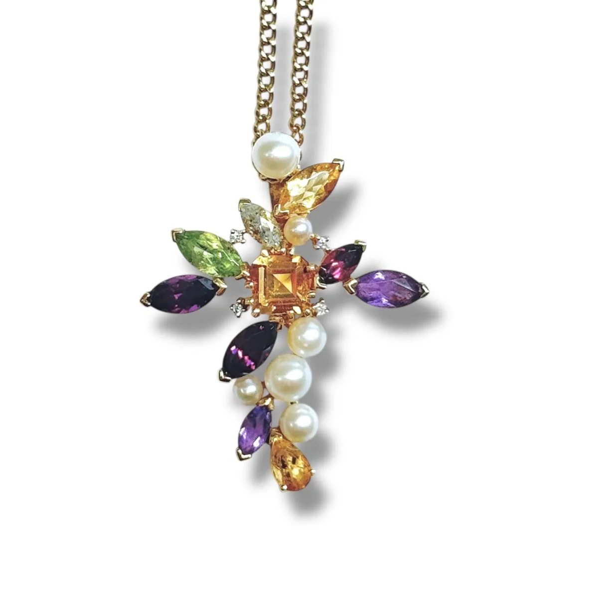 Pendentif CHRISTIAN LACROIX croix multigemmes en or jaune et citrine, péridot, aigue-marine, rhodolite, améthyste, perle, diamant - Image 6
