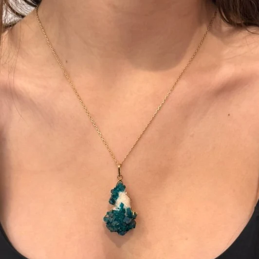 Pendentif en or rose, dioptase et améthyste - Image 2