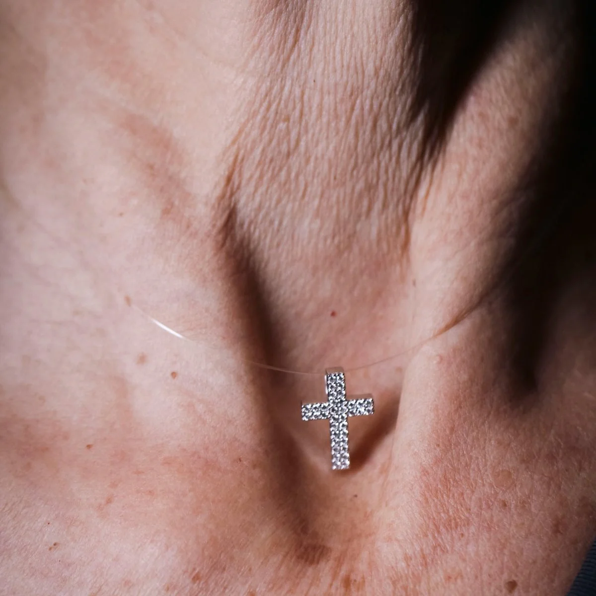 Pendentif en or blanc et diamants - Image 6