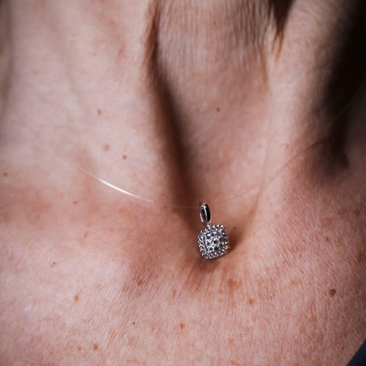 Pendentif en or blanc et diamants - Image 2