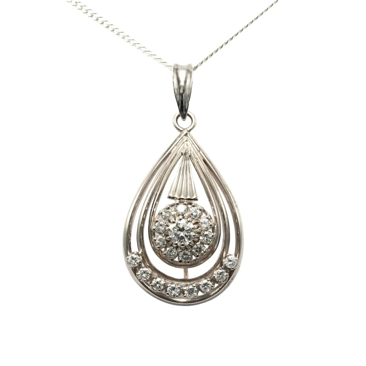 Pendentif en or blanc et diamants