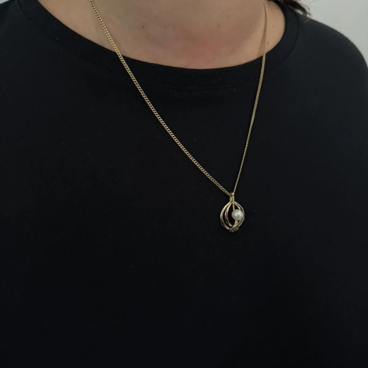 Pendentif en or jaune et perle - Image 2