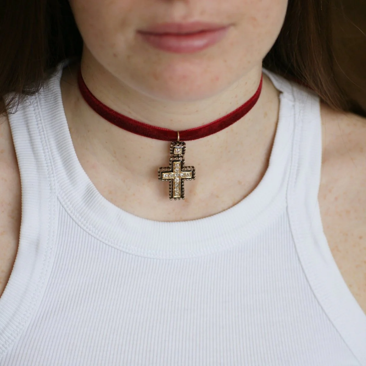 Pendentif en or jaune, argent, émail et diamants - Image 2
