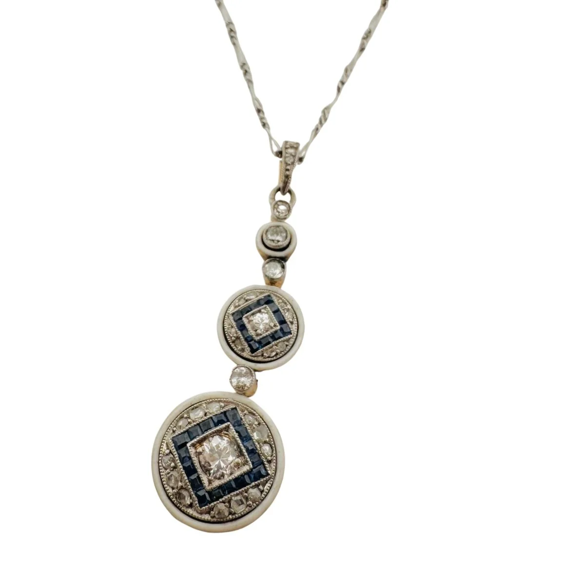Pendentif en or jaune, saphirs, émail et diamants - Image 2