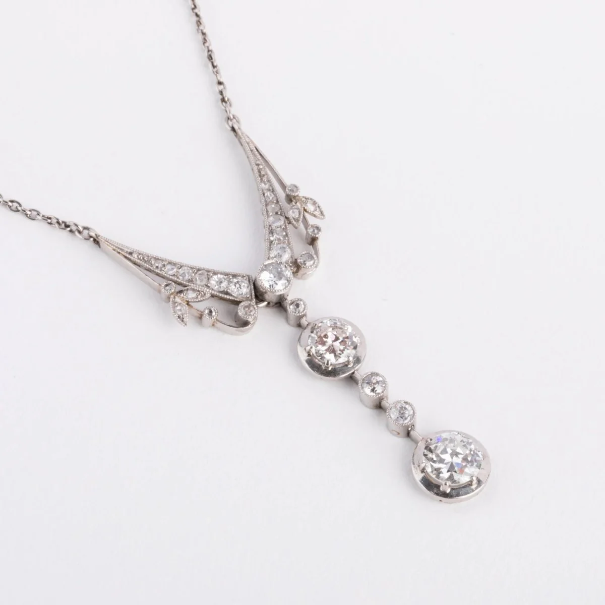 Pendentif en platine et diamant - Image 3