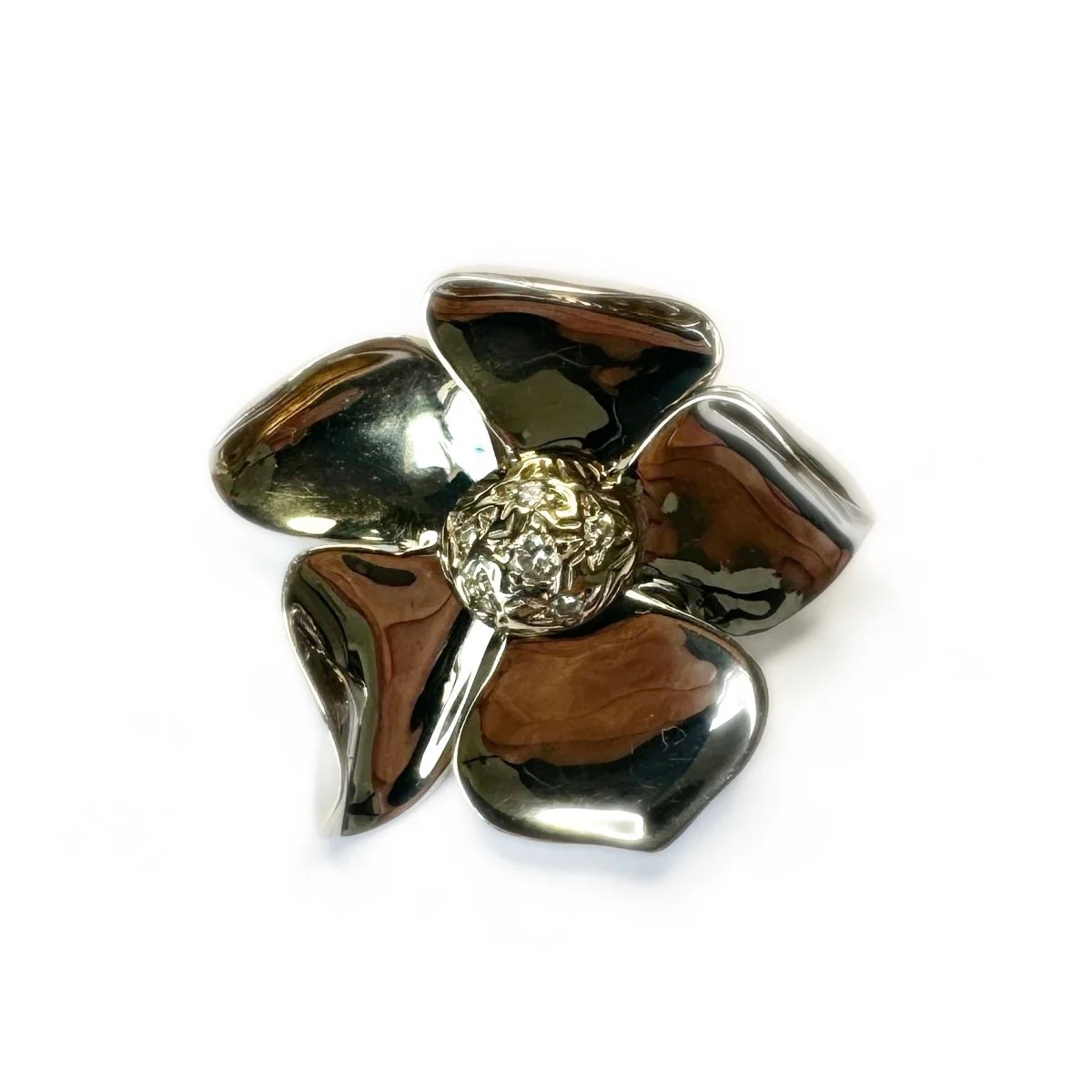 Pendentif POIRAY "Fleur" en or blanc et diamants - Image 4