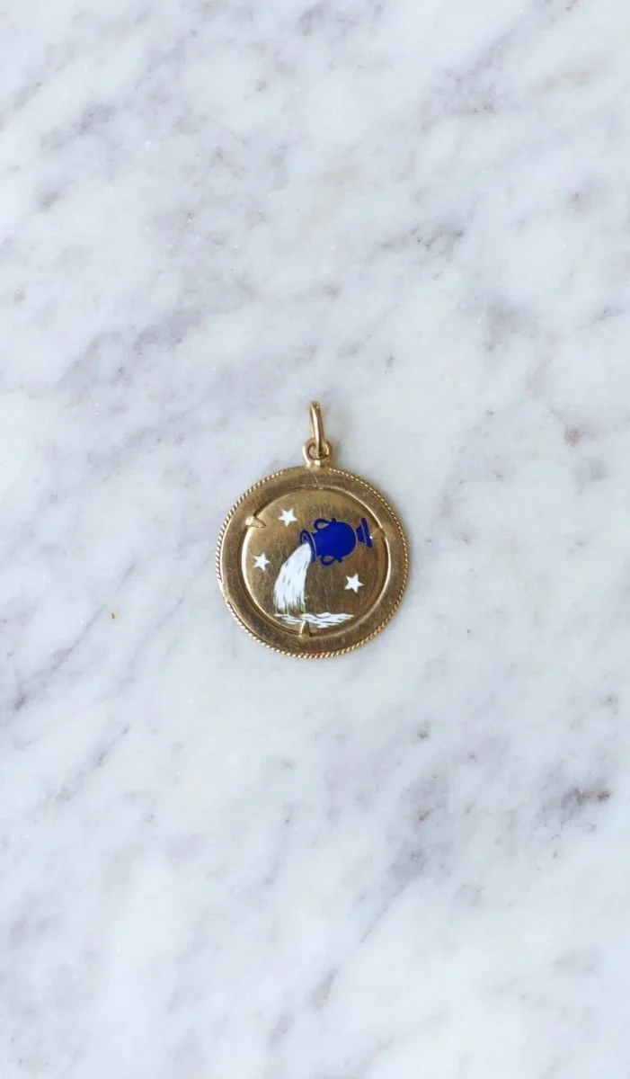 Pendentif médaille astrologique Verseau, or et émail - Image 3