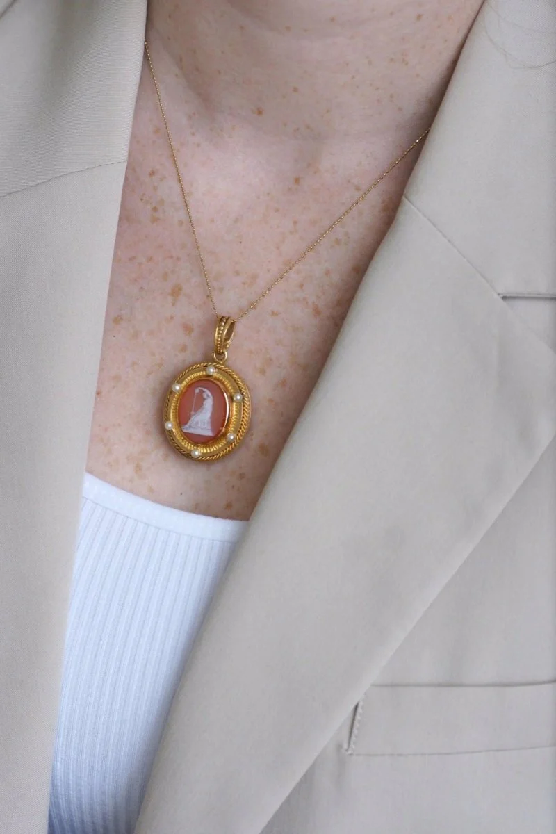 Médaillon camée agate et perles sur or jaune - Image 2