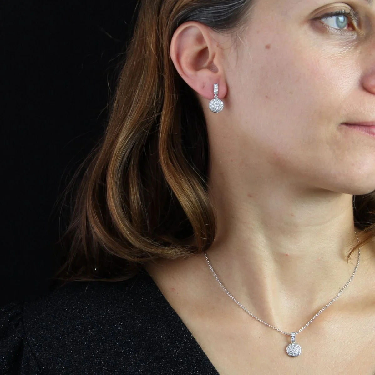 Collier Pendentif en or blanc et diamants - Image 2