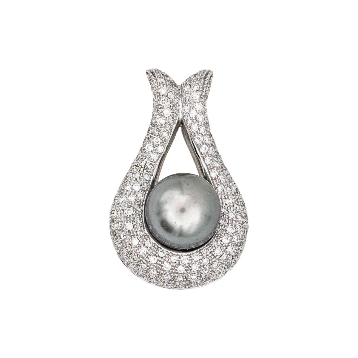 Pendentif en or blanc, perle et diamants