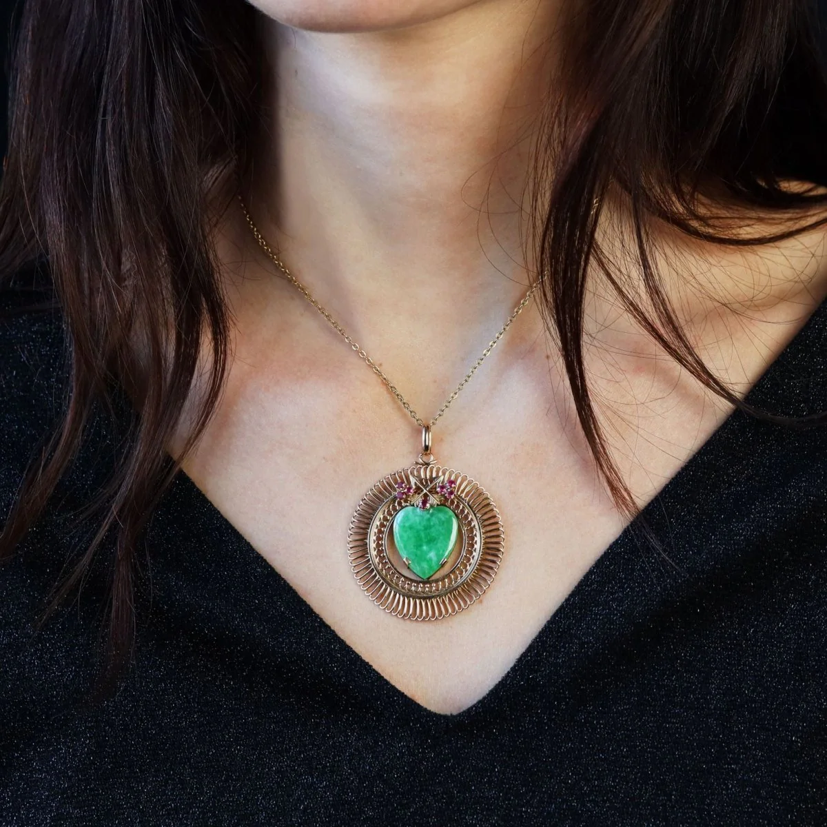 Pendentif en or jaune, rubis et jade - Image 2