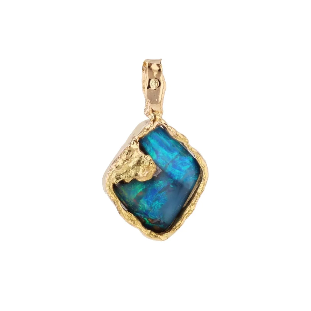 Pendentif en or jaune et opale