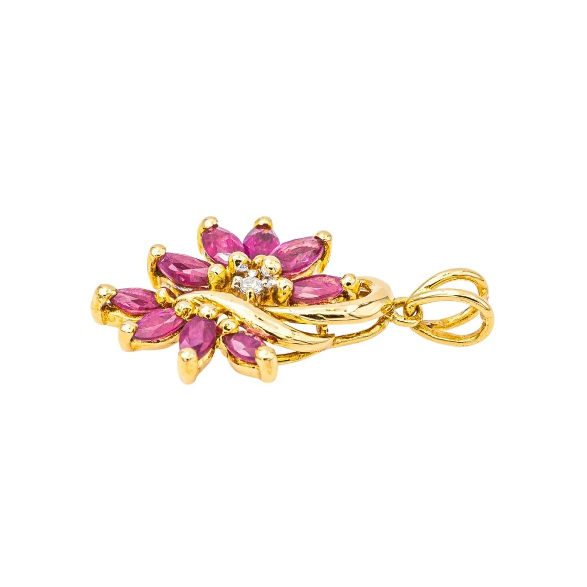Pendentif en or jaune, rubis et diamants - Image 3
