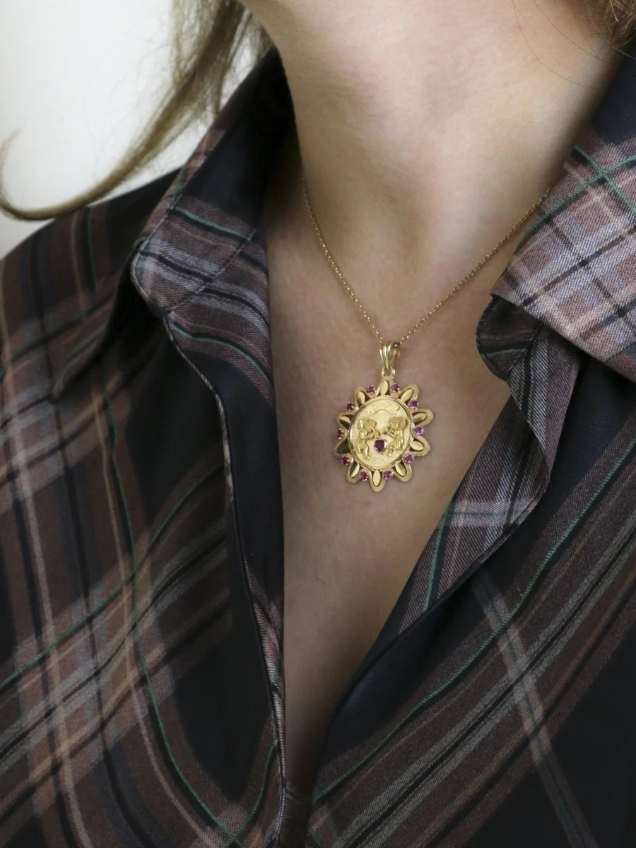Pendentif or jaune rubis "Il bat pour toi" grand modèle - Image 5