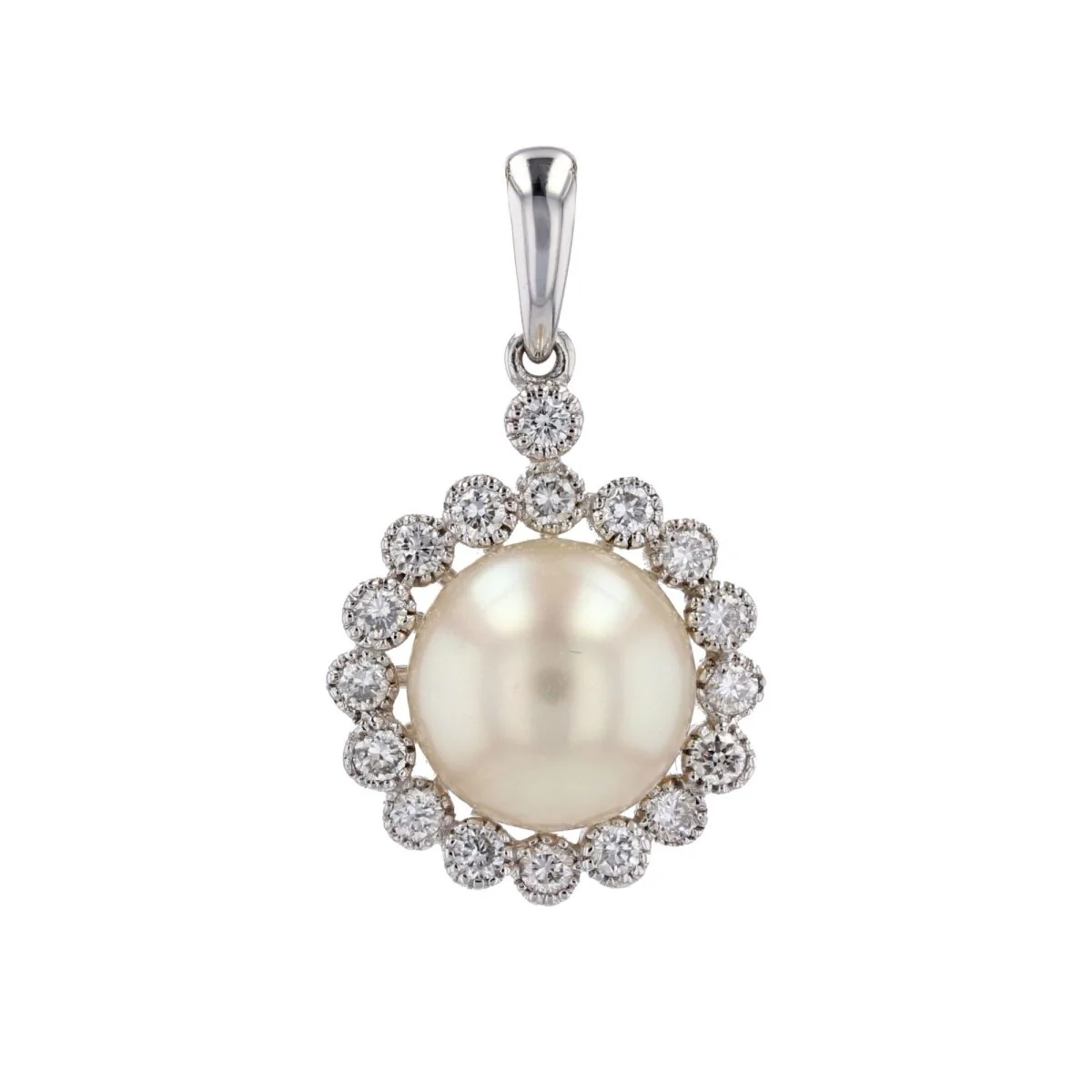 Pendentif en or blanc, perle et diamants