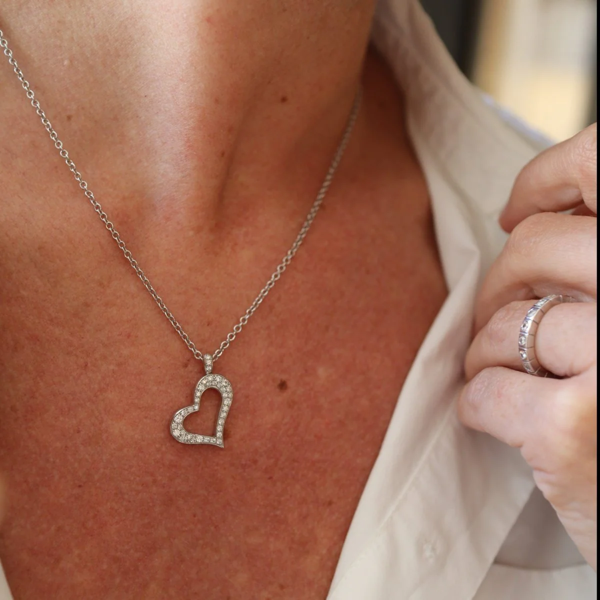 Collier Pendentif PIAGET "Funny Heart" en or blanc et diamant - Image 2