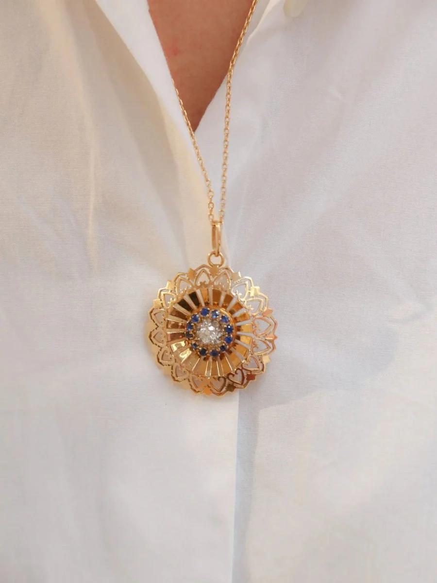 Pendentif rond vintage en or jaune, diamant et saphirs - Image 2