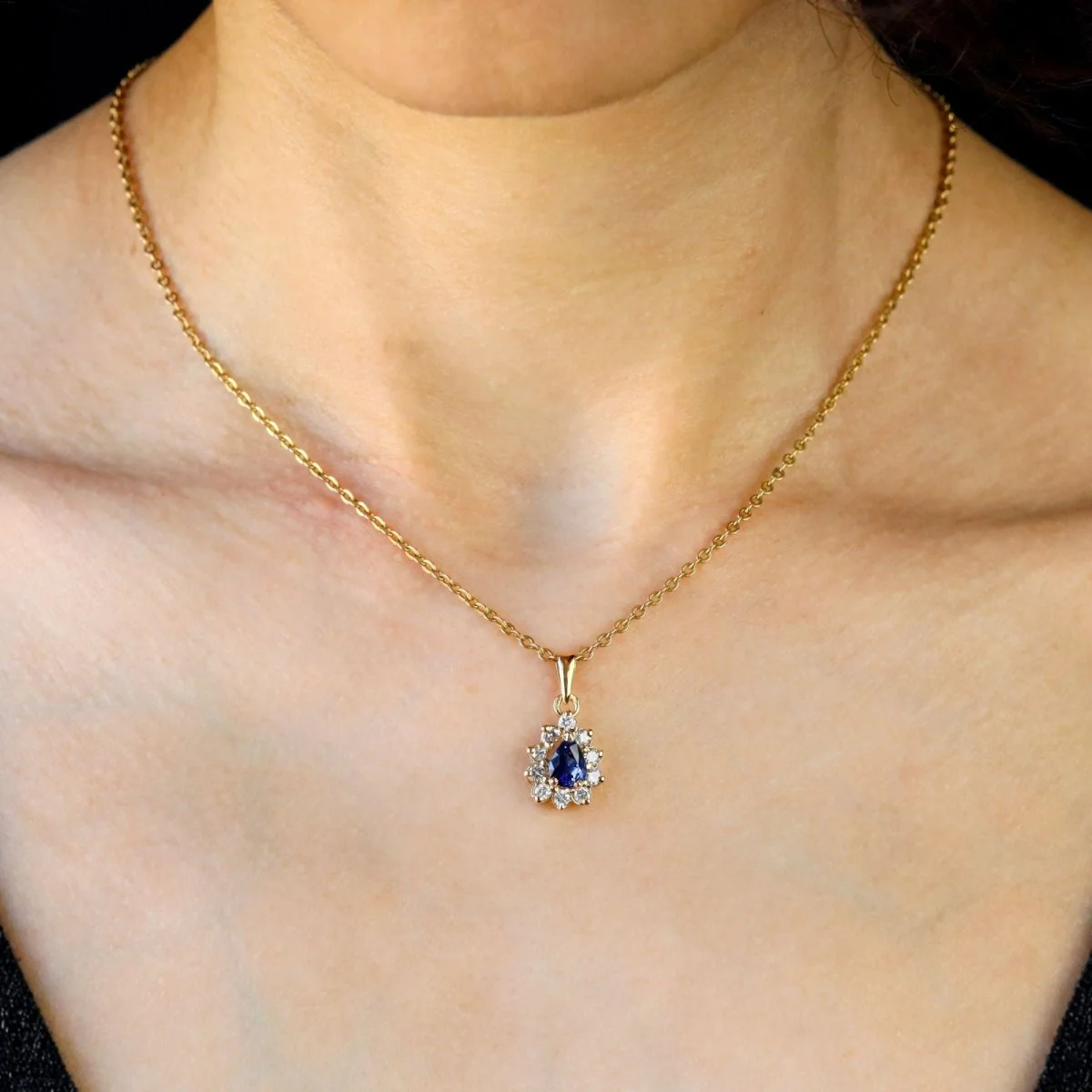 Pendentif sen or jaune, saphir et diamants - Image 2