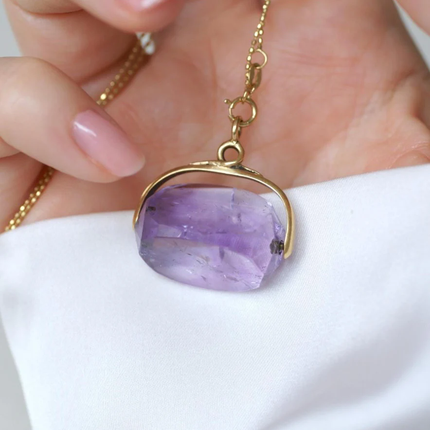 Pendentif en or jaune et améthyste - Image 2