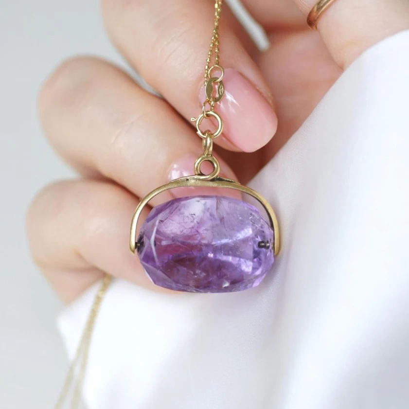 Pendentif en or jaune et améthyste - Image 8