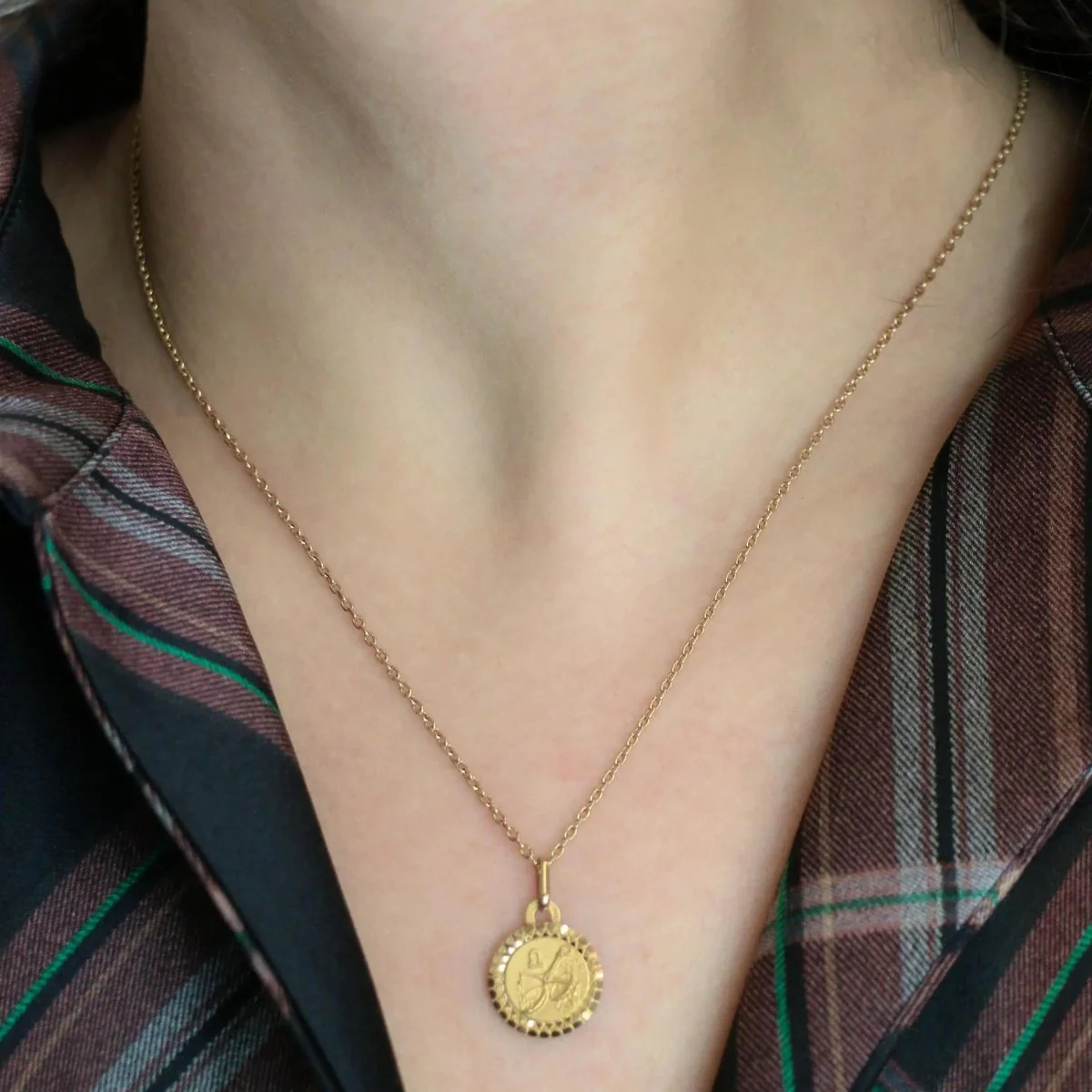 PERROUD Pendentif vintage signe du zodiaque Balance or jaune - Image 5