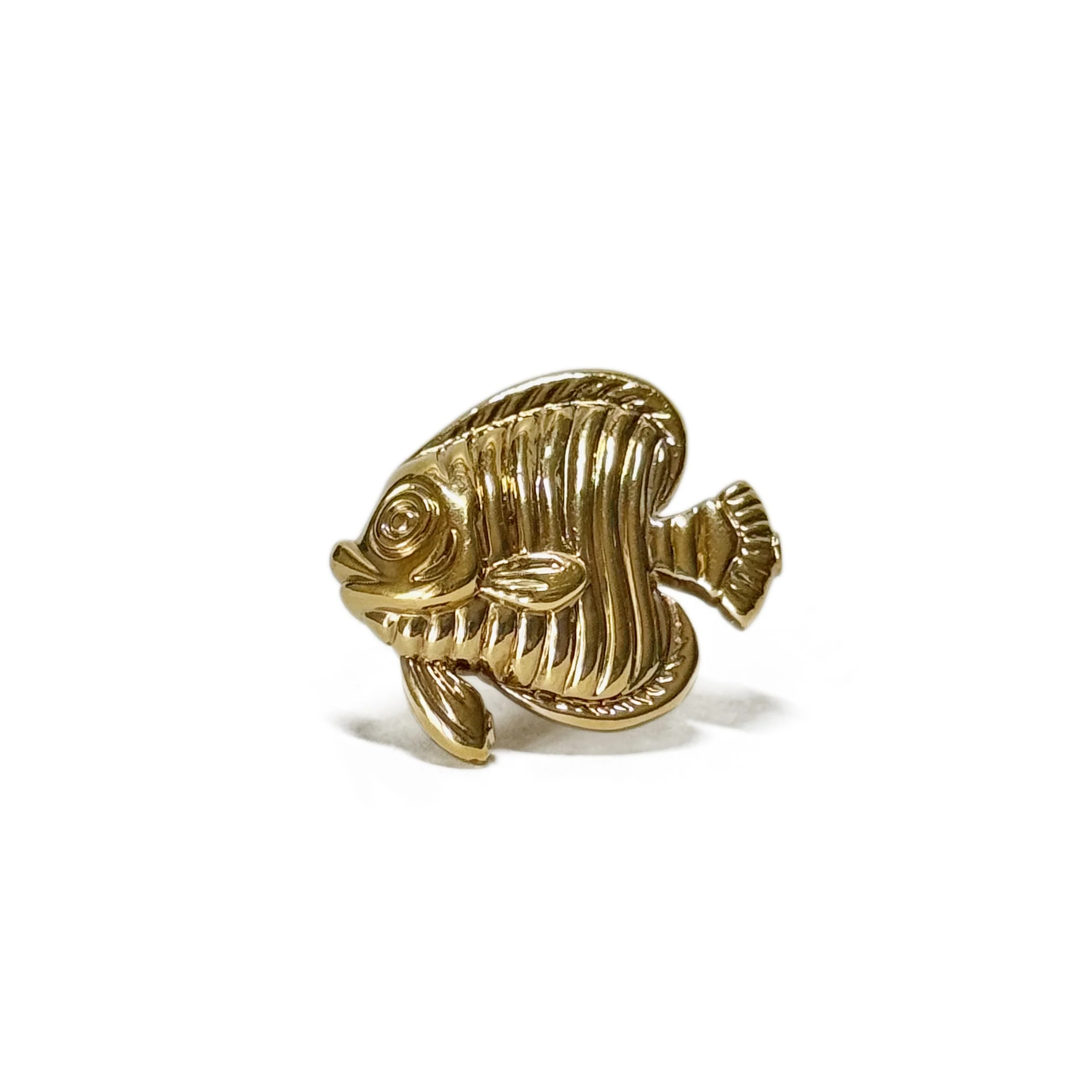 Broche poisson en or jaune
